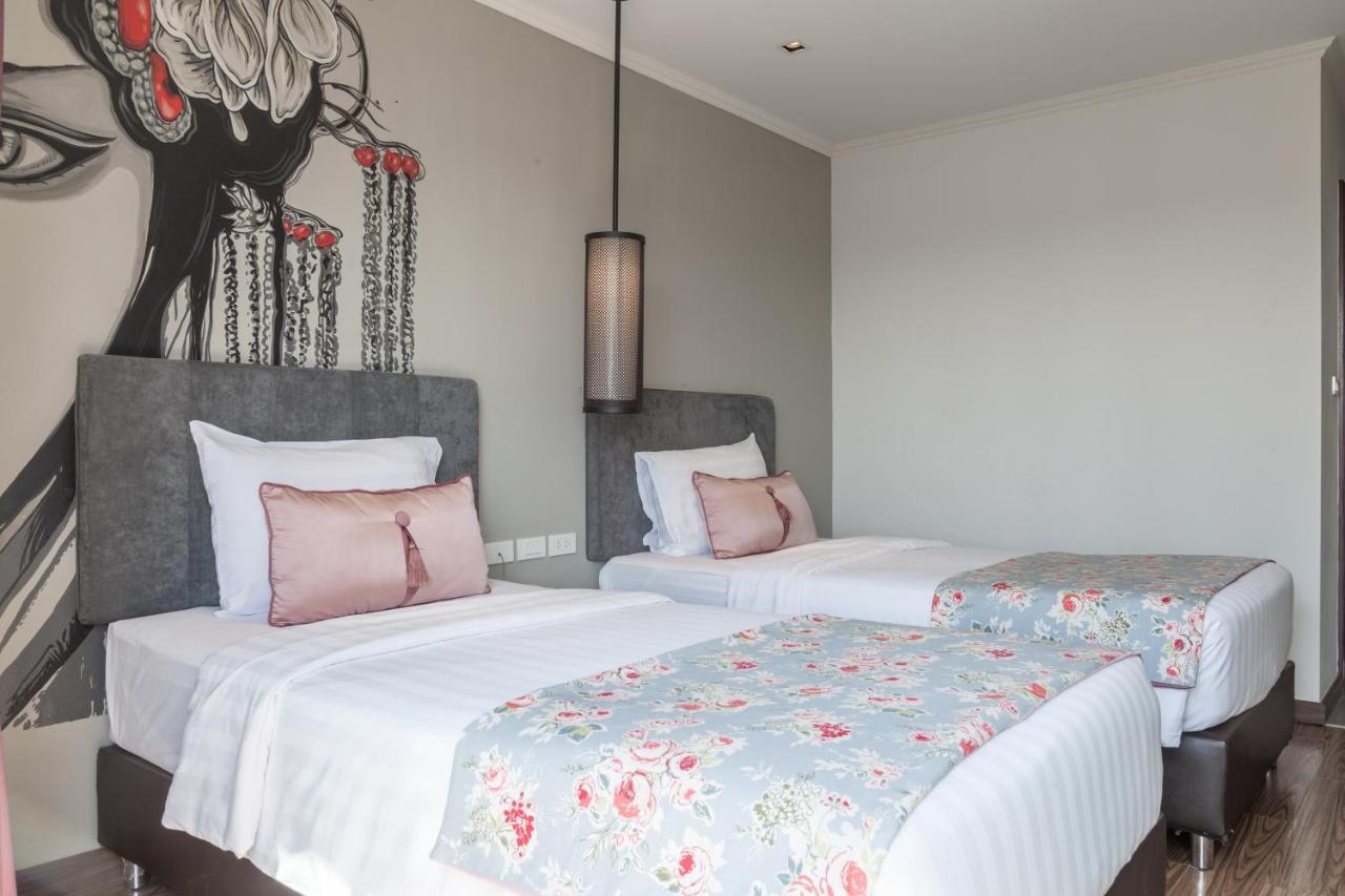 Ang Mor Lao Hotel (Adults Only) Phuket Buitenkant foto